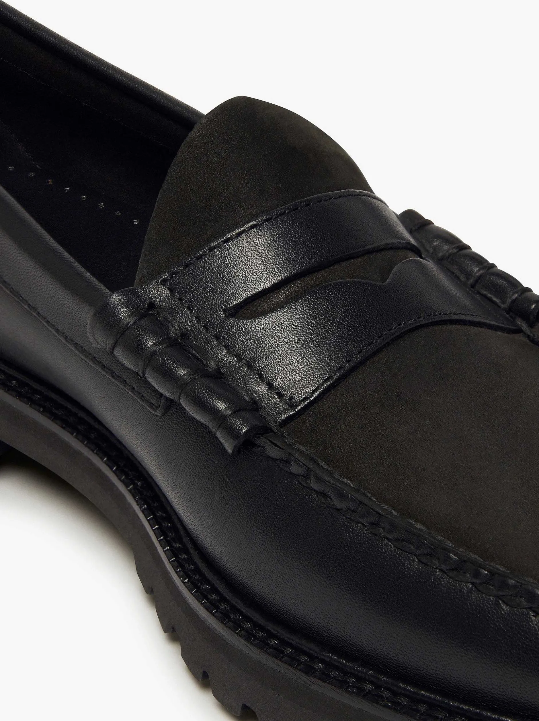 Discount G.H.BASS Weejuns 90S Larson Penny Loafers Black